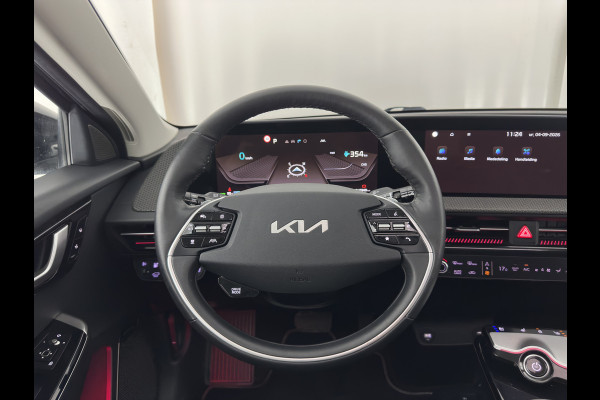 Kia Ev6 Plus Advanced 77.4 kWh [3-Fase-11kW] {SoH-93%} (INCL.BTW) Aut. *PANO | LEATHER | ADAPTIVE-CRUISE | DIGI-COCKPIT | MERIDIAN-AUDIO | MEMORY-PACK | FULL-LED | KEYLESS | CAMERA | DAB | BLIND-SPOT | NAVI-FULLMAP | PRIVACY-GLASS | AMBIENT-L