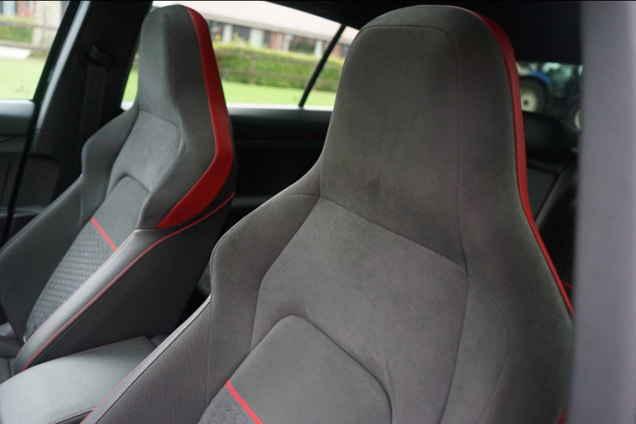 Volkswagen Golf 8 GTI Clubsport DSG Pano/HUD/IQ/H&R/300PK