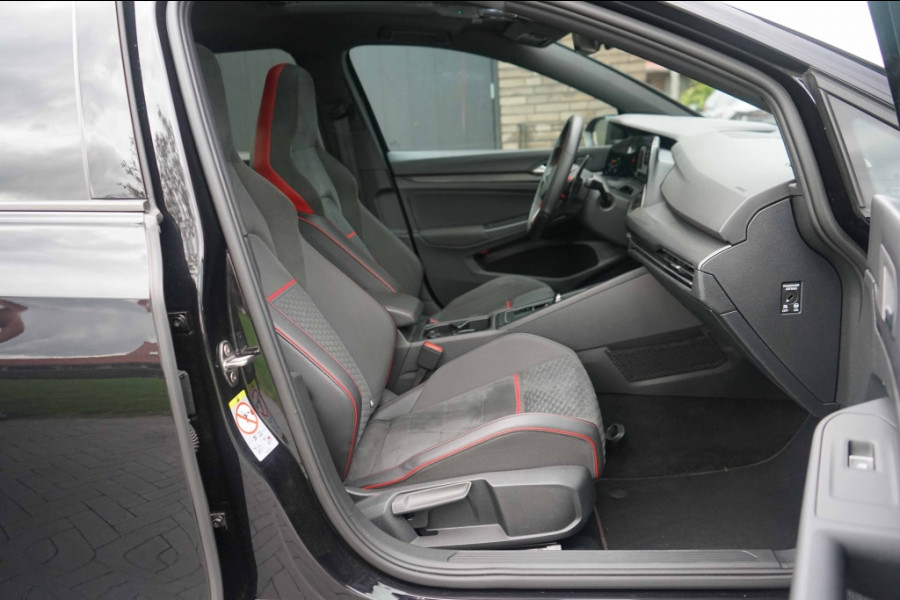 Volkswagen Golf 8 GTI Clubsport DSG Pano/HUD/IQ/H&R/300PK
