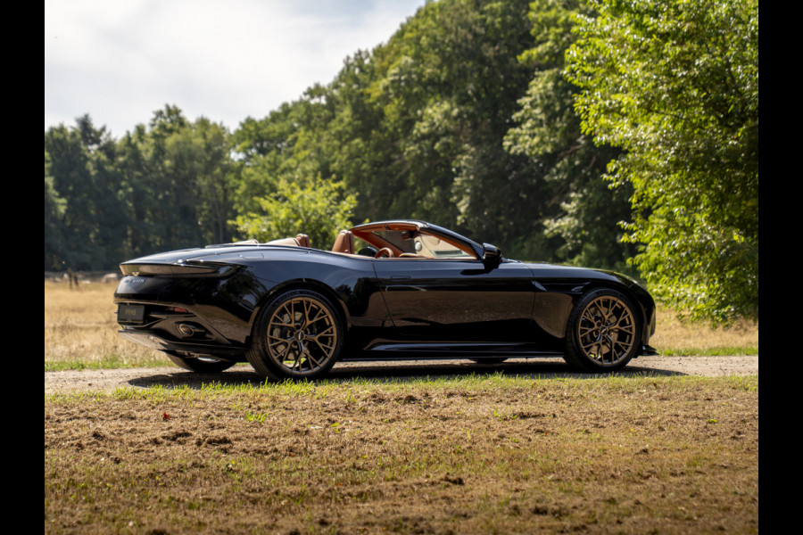 Aston Martin DB12 Volante 4.0 V8