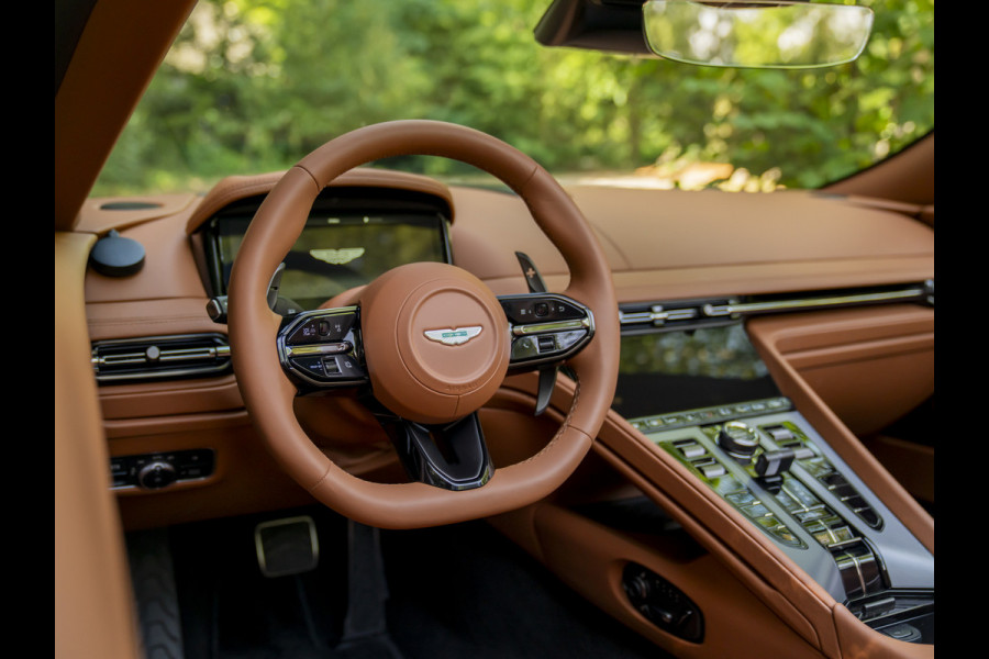 Aston Martin DB12 Volante 4.0 V8