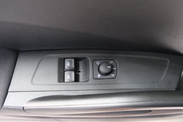 Škoda Fabia 1.0 TSI Ambition - N.A.P. Airco, Cruise, PDC, Carplay.