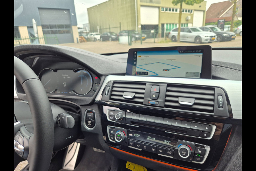 BMW 4 Serie Gran Coupé 420i M Sport High Ex Pano CarPlay Keyless Hifi Camera Shadow Line 19inch M Velgen 420i High Executive