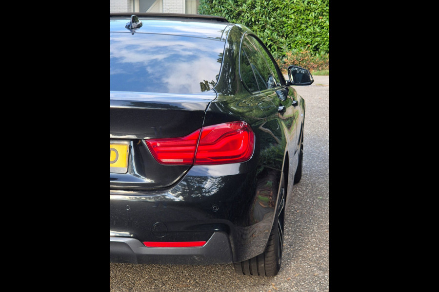 BMW 4 Serie Gran Coupé 420i M Sport High Ex Pano CarPlay Keyless Hifi Camera Shadow Line 19inch M Velgen 420i High Executive