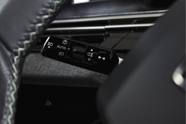 Peugeot 5008 1.2 Hybrid 145 GT 7-pers | Dig. Cockpit | Adapt. Cruise | Stoel-+Stuurverw. | PDC | 360 Camera | NAV + App. Connect | ECC | Elek. Klep | LM 19" | 7733