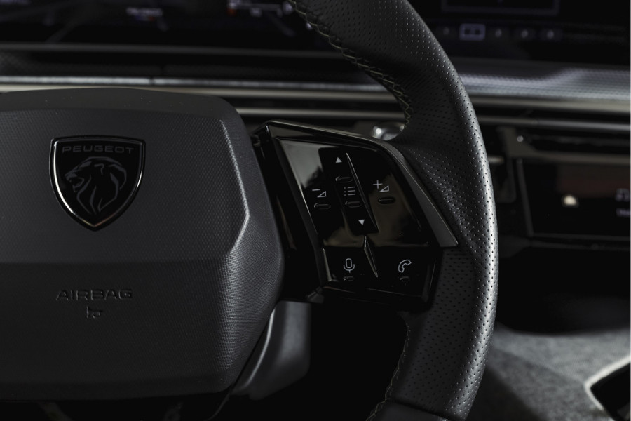 Peugeot 5008 1.2 Hybrid 145 GT 7-pers | Dig. Cockpit | Adapt. Cruise | Stoel-+Stuurverw. | PDC | 360 Camera | NAV + App. Connect | ECC | Elek. Klep | LM 19" | 7733