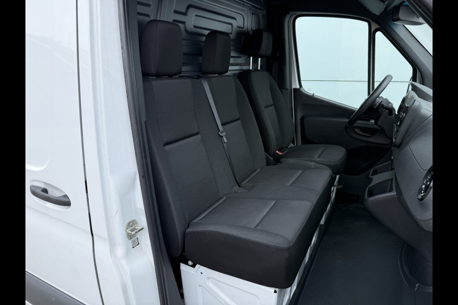 Mercedes-Benz eSprinter 312 55kWh L2H2 Elektrisch 145km WLTP 94% (SOH) 80kW Snelladen Climate Control Camera