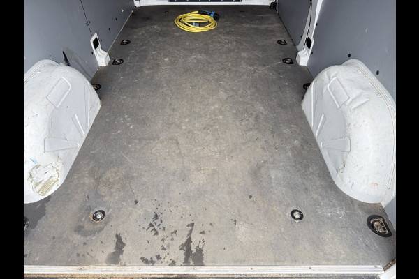 Mercedes-Benz eSprinter 312 55kWh L2H2 Elektrisch 145km WLTP 94% (SOH) 80kW Snelladen Climate Control Camera