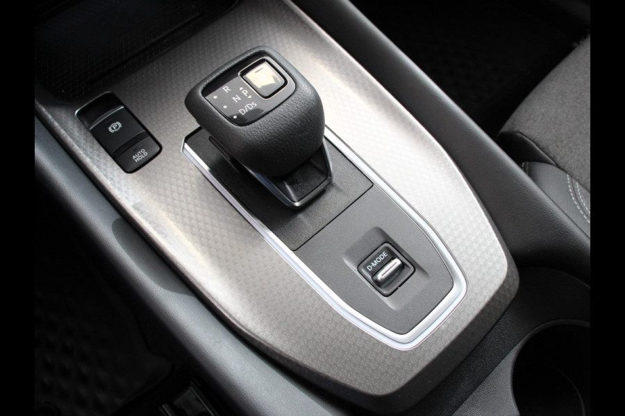 Nissan QASHQAI 1.3 MHEV Automaat N-Connecta Navigatie Climate Control Sfeerverlichting Camera 360 Led Dab Verwarmde voorstoelen Adaptieve Cruise Control Digitale Cockpit Lichtmetalen Velgen