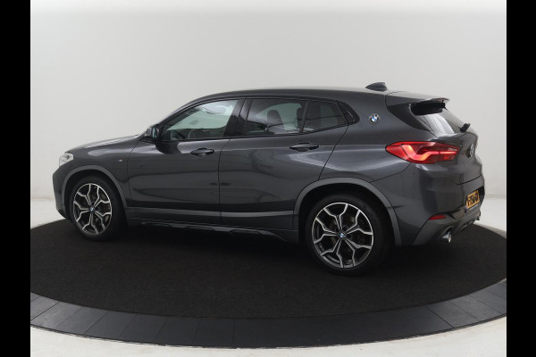 BMW X2 sDrive20i High Executive M-sport | Sportstoelen | Alcantara | Climate control | Full LED | Stoelverwarming | Cruise control | Park assist | Sfeerverlichting | 19'' |