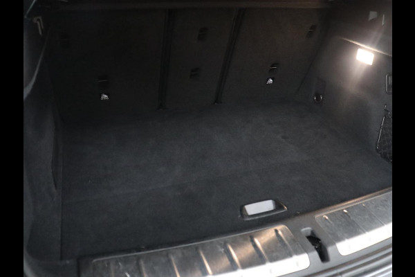 BMW X2 sDrive20i High Executive M-sport | Sportstoelen | Alcantara | Climate control | Full LED | Stoelverwarming | Cruise control | Park assist | Sfeerverlichting | 19'' |