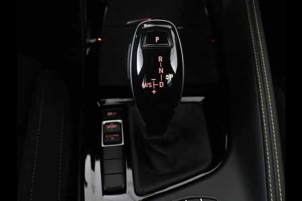 BMW X2 sDrive20i High Executive M-sport | Sportstoelen | Alcantara | Climate control | Full LED | Stoelverwarming | Cruise control | Park assist | Sfeerverlichting | 19'' |