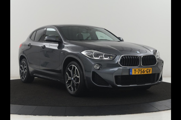 BMW X2 sDrive20i High Executive M-sport | Sportstoelen | Alcantara | Climate control | Full LED | Stoelverwarming | Cruise control | Park assist | Sfeerverlichting | 19'' |