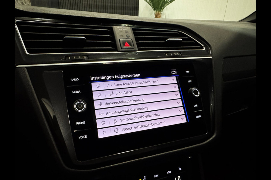Volkswagen Tiguan 1.5 TSI DSG 3x R-line|PANO|SFEER|360cam|MEMORY|LEDER