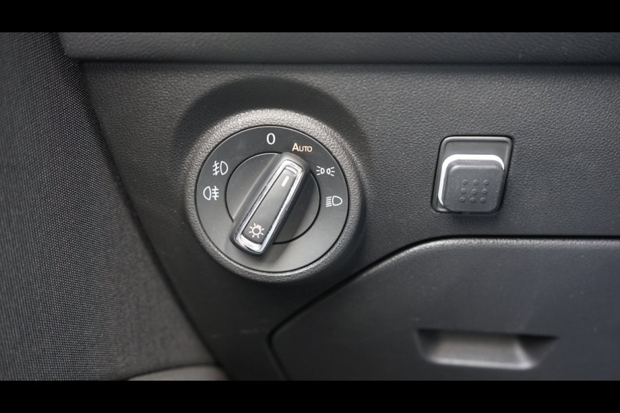 Seat Leon ST 2.0 TSI FR Ultimate Black Edition AUTOMAAT|ACC|AMBIANCE|BEATS|CAMERA|KEYLESS|MODE|PANORAMA|TREKHAAK|VIRTUEEL