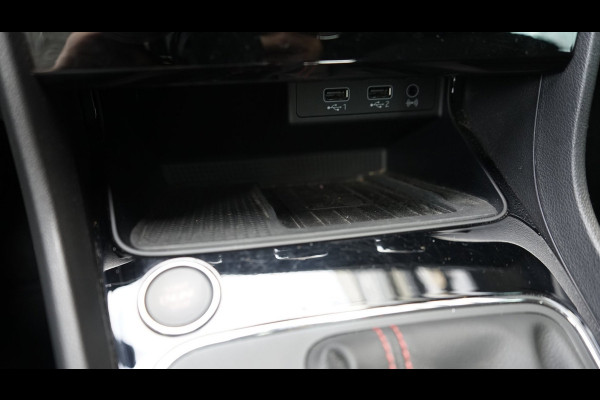 Seat Leon ST 2.0 TSI FR Ultimate Black Edition AUTOMAAT|ACC|AMBIANCE|BEATS|CAMERA|KEYLESS|MODE|PANORAMA|TREKHAAK|VIRTUEEL