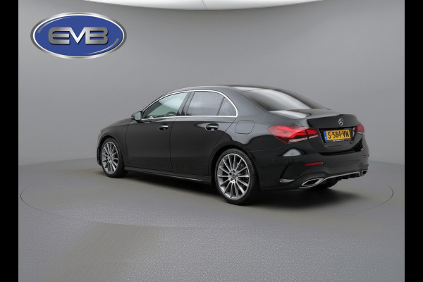 Mercedes-Benz A-Klasse 200 Business Solution AMG, panoramadak, 19 inch, sfeerverlichting,achteruitrijcamera, vele opties