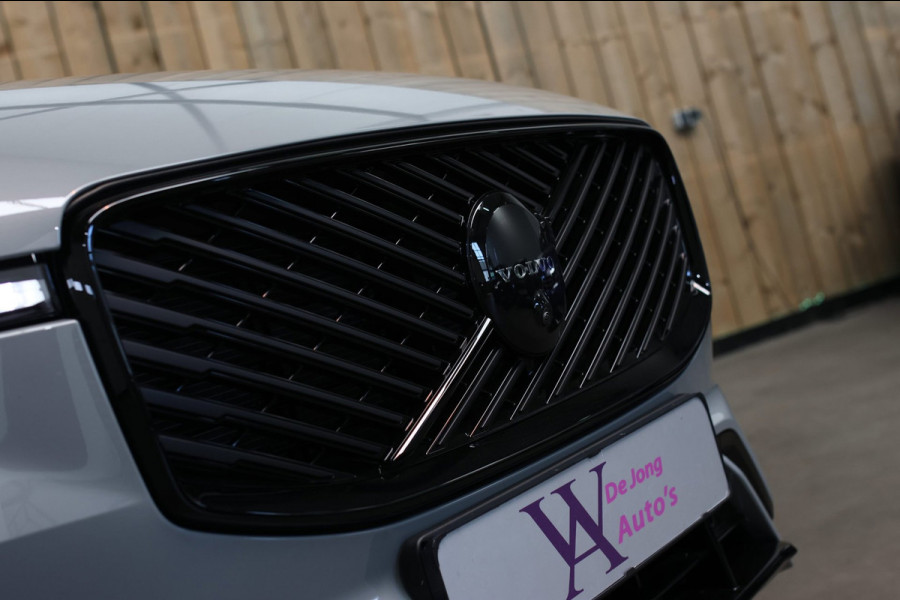 Volvo XC60 2.0 T8 Plug-in hybrid AWD Ultra Black Edition *B&W*Pano*Massage*Luchtvering*