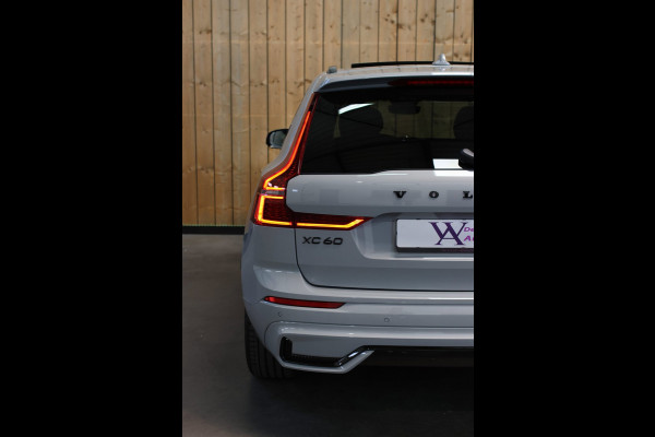 Volvo XC60 2.0 T8 Plug-in hybrid AWD Ultra Black Edition *B&W*Pano*Massage*Luchtvering*