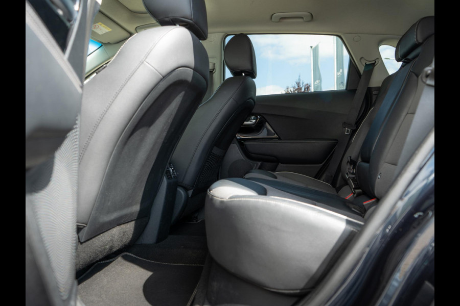 Kia e-Niro DynamicPlusLine 64 kWh | Achteruitrijcamera |Stoel en stuurverwarming |