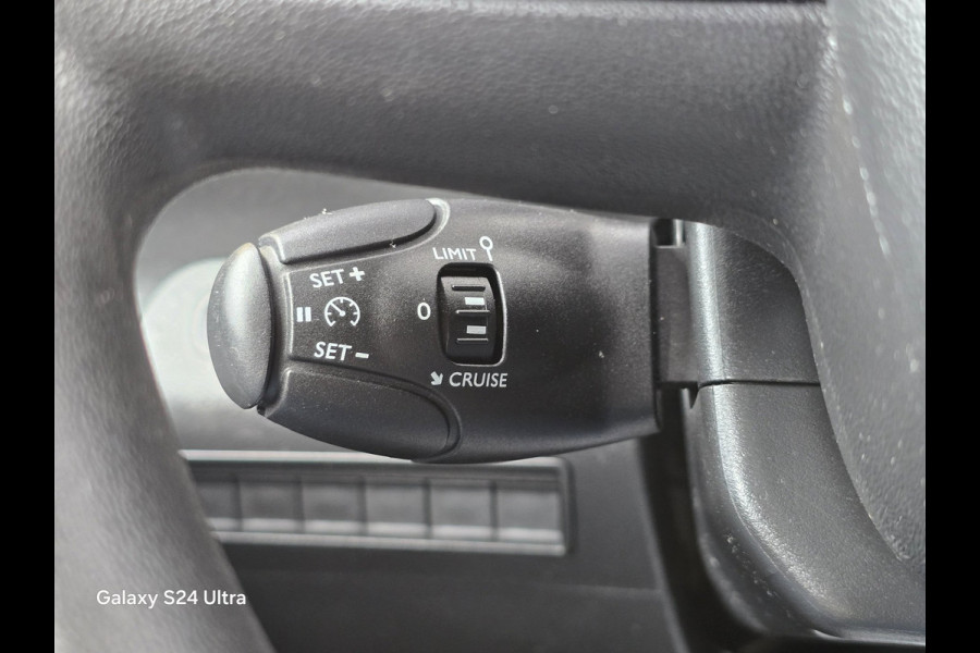 Citroën Berlingo 1.2 / AUT / 3 Zits / Navi / Airco / Cruise Control / Schuifdeur / F1 Flippers / Extra Sloten