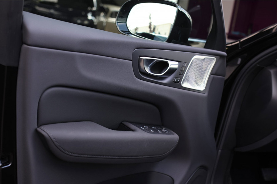 Volvo XC60 2.0 T8 Plug-in hybrid AWD Ultra Black Edition *B&W*Pano*Massage*Luchtvering*