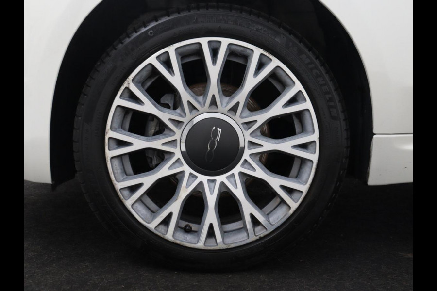 Fiat 500 1.0 Hybrid Launch Edition | Vouwdak | Leder | Bluetooth | Navigatie | Virtueel dashboard | 16" velgen