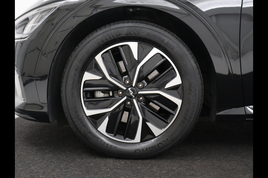 Kia EV6 GT-Line 77.4 kWh | SOH 93,5% | Panoramadak | Stuur en stoelverwarming | Stoelverkoeling | Adaptive cruise | Lane assist | Carplay | 360 camera | Park assist | Sfeerverlichting