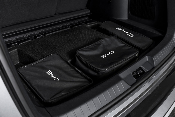 BYD SEAL U 1.5 DM-i FWD Boost | Plug-In | S/K-Panodak | 360 Camera | App connect | Adapt. Cruise | Elek. Klep | Infinity audio | 19" | 2223