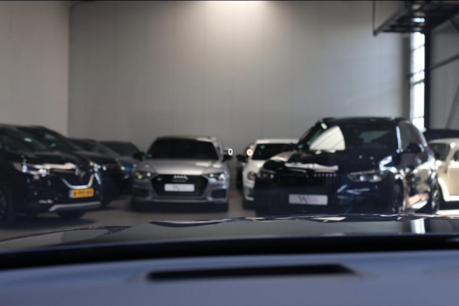 Volvo XC60 2.0 T8 Plug-in hybrid AWD Ultra Black Edition *B&W*Pano*Massage*Luchtvering*