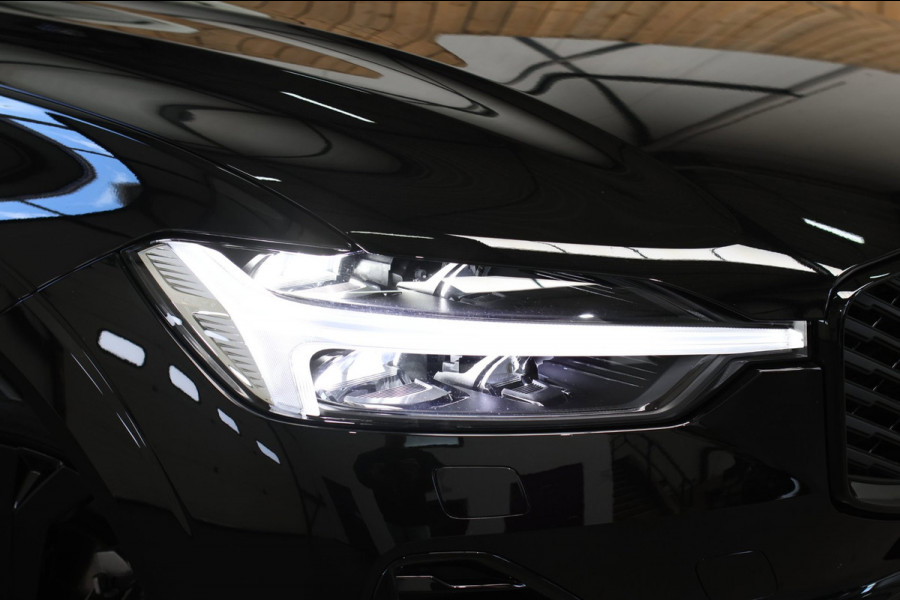 Volvo XC60 2.0 T8 Plug-in hybrid AWD Ultra Black Edition *B&W*Pano*Massage*Luchtvering*