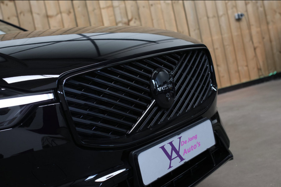 Volvo XC60 2.0 T8 Plug-in hybrid AWD Ultra Black Edition *B&W*Pano*Massage*Luchtvering*