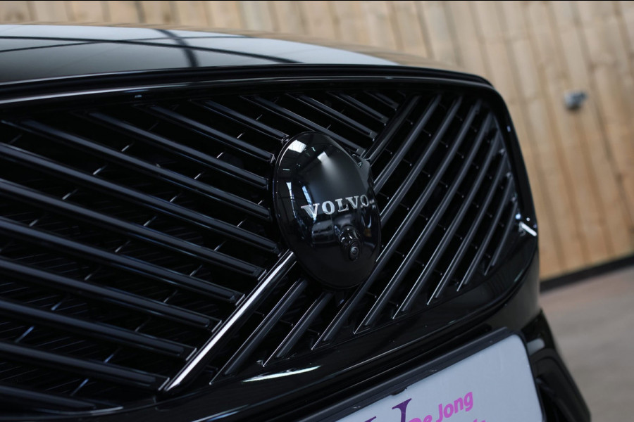 Volvo XC60 2.0 T8 Plug-in hybrid AWD Ultra Black Edition *B&W*Pano*Massage*Luchtvering*