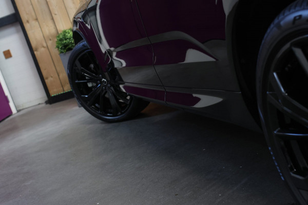 Volvo XC60 2.0 T8 Plug-in hybrid AWD Ultra Black Edition *B&W*Pano*Massage*Luchtvering*