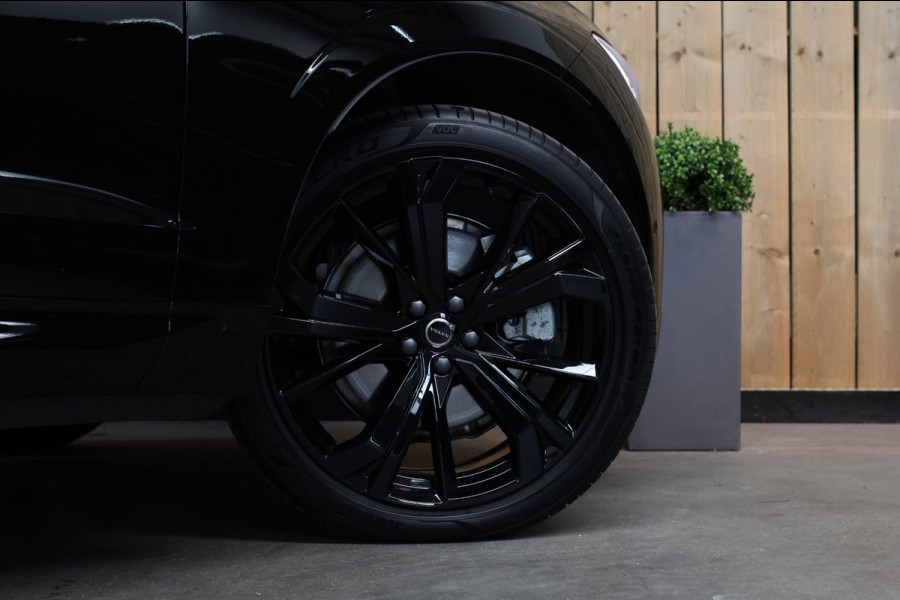 Volvo XC60 2.0 T8 Plug-in hybrid AWD Ultra Black Edition *B&W*Pano*Massage*Luchtvering*