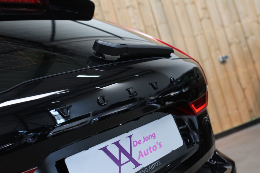 Volvo XC60 2.0 T8 Plug-in hybrid AWD Ultra Black Edition *B&W*Pano*Massage*Luchtvering*