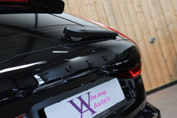 Volvo XC60 2.0 T8 Plug-in hybrid AWD Ultra Black Edition *B&W*Pano*Massage*Luchtvering*