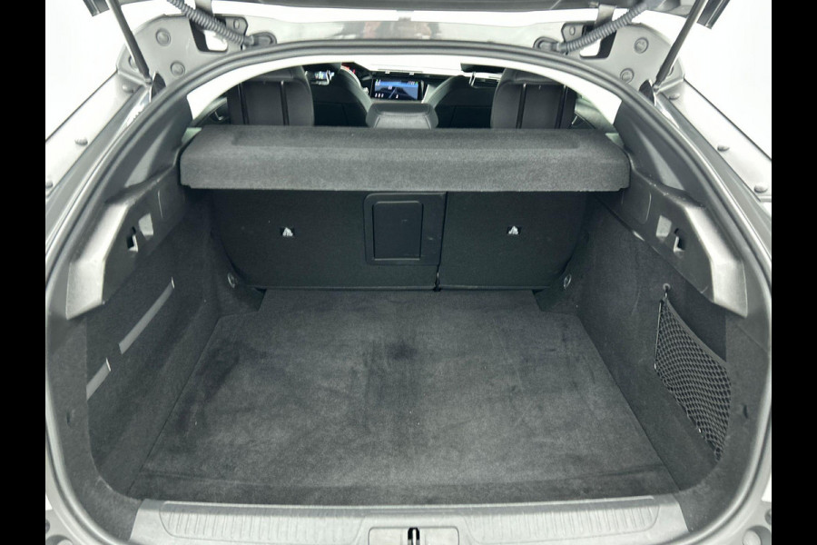Peugeot 408 1.2 PureTech Allure Pack 130pk Automaat Comfort Pakket Ergo comfort stoel Electrische stoelverstelling lichtmetalen velgen stoelverwarming Camera Navigatie Climate Control Dab Led Parkeer sensoren