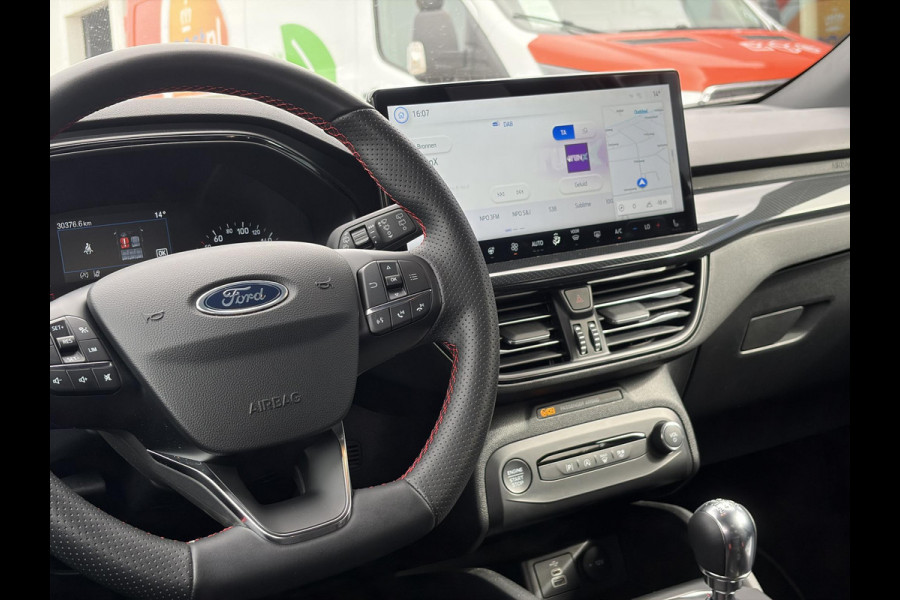 Ford FOCUS Wagon 1.0 EcoBoost Hybrid ST Line 125pk | Driver Assistance Pack | Winterpack | Adaptive cruise control | Dodehoeksensoren