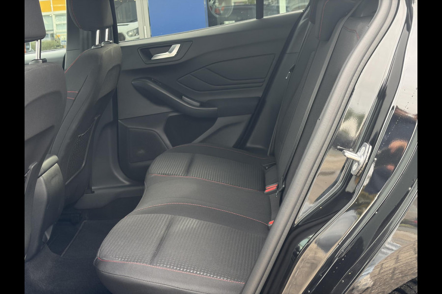 Ford FOCUS Wagon 1.0 EcoBoost Hybrid ST Line 125pk | Driver Assistance Pack | Winterpack | Adaptive cruise control | Dodehoeksensoren