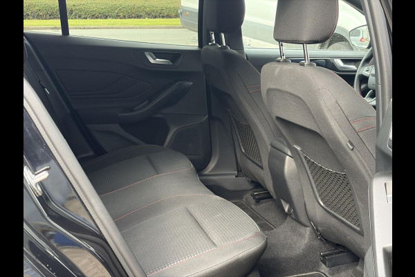 Ford FOCUS Wagon 1.0 EcoBoost Hybrid ST Line 125pk | Driver Assistance Pack | Winterpack | Adaptive cruise control | Dodehoeksensoren