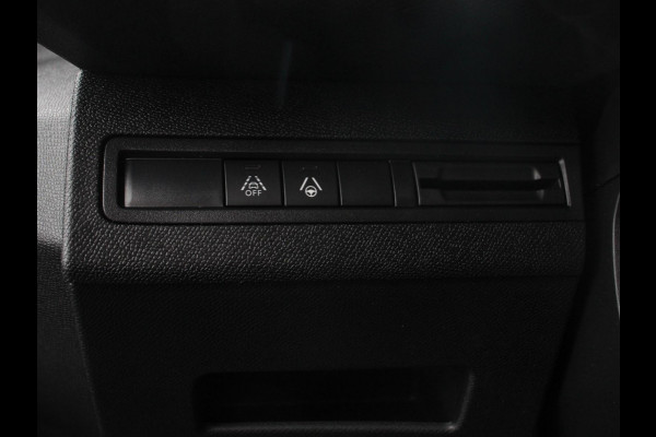 Peugeot 3008 1.2 Puretech 130pk Automaat GT Line Climate Control Navigatie Apple Carplay/Android Auto Parkeer sensoren V+A Camera Full LED 18"  Lichtmetalen Velgen