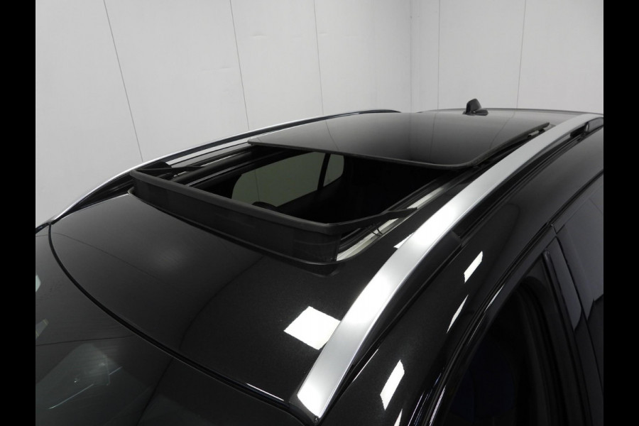 Lynk & Co 01 1.5 PHEV BlackLine STUURVERW./360CAM/SCHUIFDAK/LED/20"LMV!