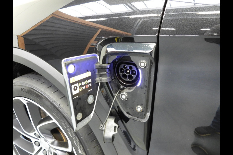 Lynk & Co 01 1.5 PHEV BlackLine STUURVERW./360CAM/SCHUIFDAK/LED/20"LMV!