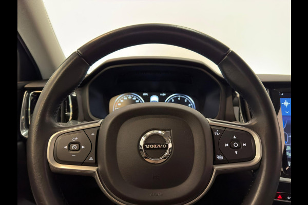 Volvo V60 2.0 T5 Momentum / NL-auto / Leder / CarPlay / Trekhaak