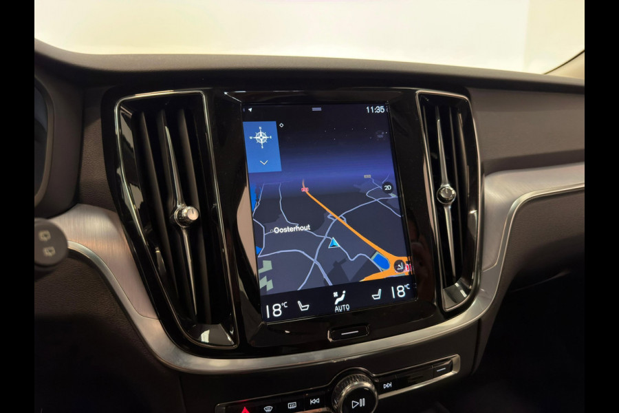 Volvo V60 2.0 T5 Momentum / NL-auto / Leder / CarPlay / Trekhaak
