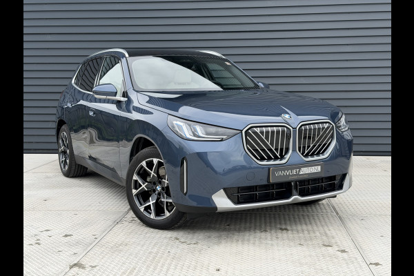 BMW X3 30e xDrive | Panorama dak | Head-Up | 360 Camera | Harman Kardon