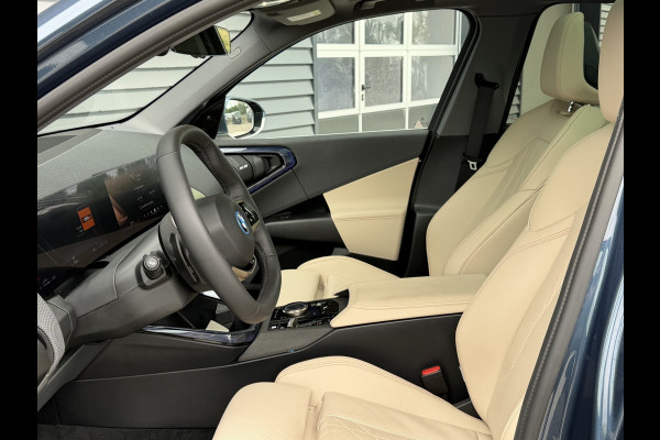 BMW X3 30e xDrive | Panorama dak | Head-Up | 360 Camera | Harman Kardon