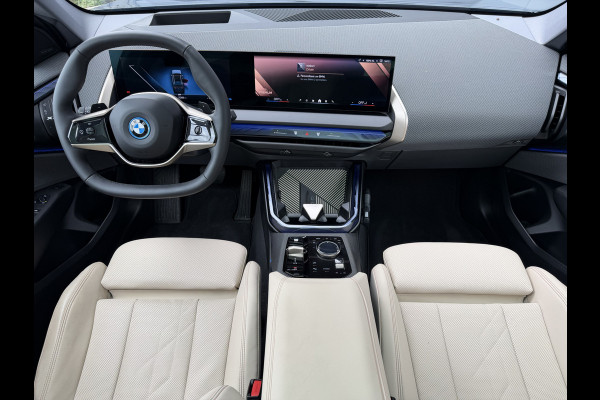 BMW X3 30e xDrive | Panorama dak | Head-Up | 360 Camera | Harman Kardon
