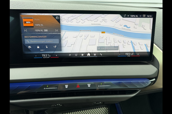 BMW X3 30e xDrive | Panorama dak | Head-Up | 360 Camera | Harman Kardon